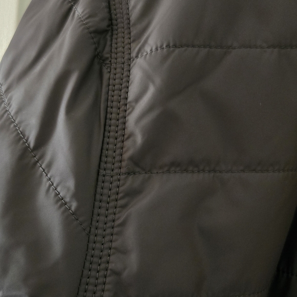 NWT Men's Rain Defender Insulated Jacket, Size Large, Charcoal - Picture 4 of 9